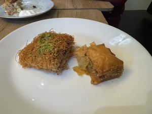 Baklava und Kadayif  at Erbils in Munich