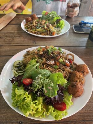Yakisoba with veggies. Delicious!!  at Grao Alimentos Saudaveis in Armacao Dos Buzios