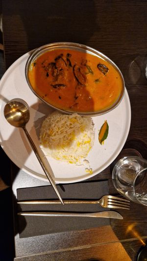  at Station Krishna in Paris