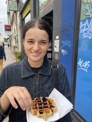 Pretty lady with a waffle  at Vegetal et Vous (Vivanie Lille) in Lille