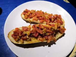 Bruchettas at Vegan and Raw in Varanasi