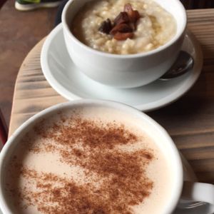 chai tea and oatmeal at Red Pipe in Forest Hills