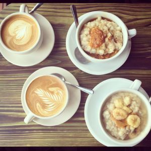 Peanut butter, banana and honey oatmeal at Red Pipe in Forest Hills