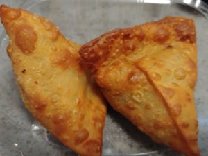 Samosas yum at Chaat Bhavan in Sunnyvale