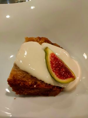 Figue cake and soy yogurt at Integral Figueres in Figueres