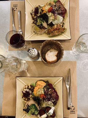 Mains at Integral Figueres in Figueres