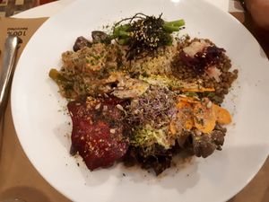 Seitan sauteed with its furniture 😋 at Integral Figueres in Figueres