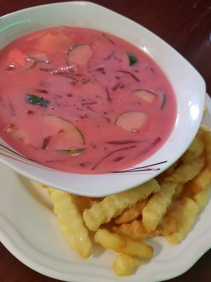 Cold beetroot soup at GYVAS baras in Vilnius