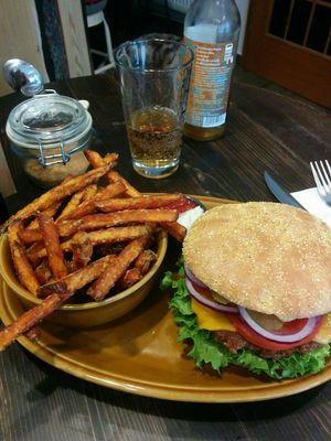"cheese"burger with sweet potato fries at Roots in Dresden