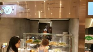 Store front at Walee Vegetarian - Emporium Bldg in Bangkok