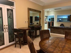 Dining at Kushite's Vegetable Cuisine in Kingston