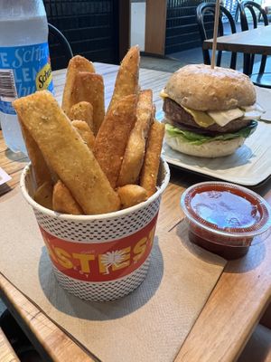 Fries are yummy. Great seasoning 🧂   at Grill'd in Cairns
