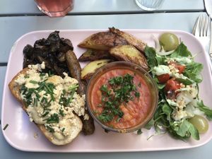 English breakfast  at Les Demoiselles de Montpellier in Montpellier