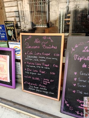 Drinks at Les Demoiselles de Montpellier in Montpellier