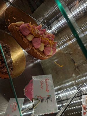 Home made Cakes at Les Demoiselles de Montpellier in Montpellier