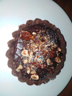 Hazelnut and chocolate tart at Les Demoiselles de Montpellier in Montpellier