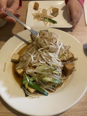 Pad Thai dinner  #Veganuary at Vegan House in Phoenix