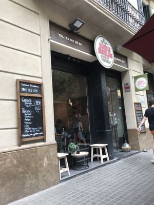 Entrance at Hummus in Barcelona