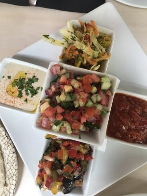 Salad at Hummus in Barcelona