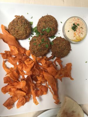 Falafel at Hummus in Barcelona
