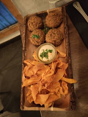 Falafel at Hummus in Barcelona