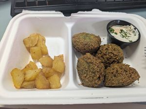 Falafel and home fries at Hummus in Barcelona