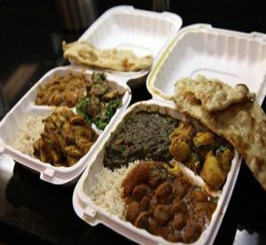 dinner combinations and tandori roti from the samosa house at Samosa House West in Los Angeles