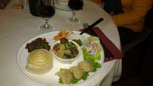 Vegetarian meal with tibetan bread at Pema Thang in Paris
