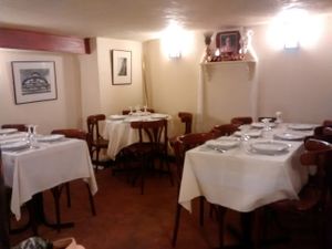 salle de restaurant, 1er étage at Pema Thang in Paris