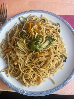 Fried tofu, vegetables and noodles  at Pema Thang in Paris