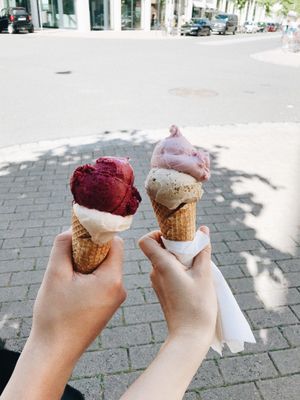 Super lecker! Vegane Waffeln mit den Sorten Cassis, Mandel, Quark-Himbeer und Espresso. at Bio-Eismanufaktur in Heidelberg