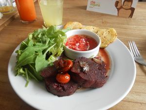 Bifecito de seitán at VITA - Palermo in Buenos Aires