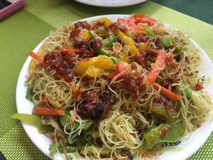Rice noddle with veggies with tofu at Peaceful Loft in St Johns