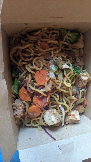 Vegan Yakisoba noodles with veggie mix & tofu at Quick Wok in Chelan