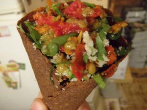 Cono CrudiVegano con Vegetales, Germinados, crocantes y aliño  at Anna Prem in Buenos Aires