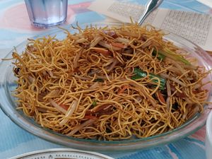 Hong Kong noodles at Bodhi Kosher Vegetarian Restaurant in New York City