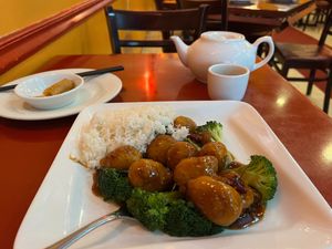 General Tso's Veg Chicken Lunch at Bodhi Kosher Vegetarian Restaurant in New York City