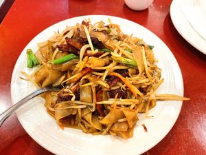 BBQ meat chow fun lunch special  at Bodhi Kosher Vegetarian Restaurant in New York City