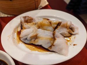 Beef rice roll at Bodhi Kosher Vegetarian Restaurant in New York City