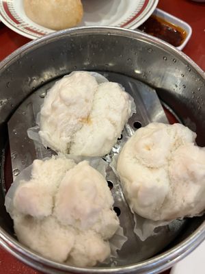 Sticky bun  at Bodhi Kosher Vegetarian Restaurant in New York City