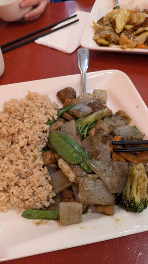 Veg meats in basil sauce lunch menu at Bodhi Kosher Vegetarian Restaurant in New York City