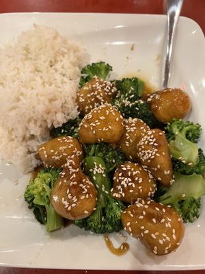 Sesame Chicken Lunch Special  at Bodhi Kosher Vegetarian Restaurant in New York City