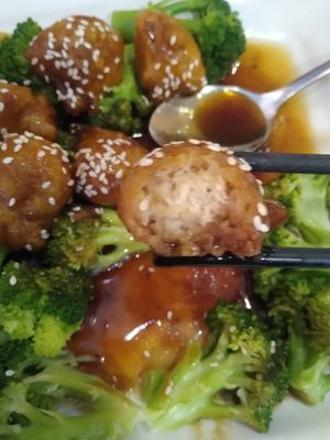 (sorry for the bad quality picture) delicious faux chicken, nice texture, very tasty! at Bodhi Kosher Vegetarian Restaurant in New York City