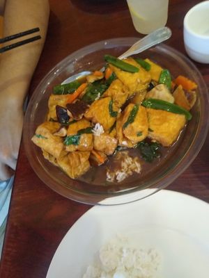 the tofu dish at Bodhi Kosher Vegetarian Restaurant in New York City