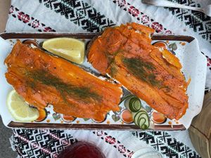 Veganes Lachsbrot 🤤 at Alaska Bar in Berlin
