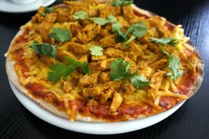 Pizza Indienne (mini version) at Veg'Art in Paris