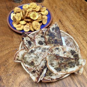 Fried bananas & garlic bread at El Encuentro - Sta Catalina Ancha in Cusco
