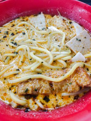 laksa laksa 😍 at 3 Treasures 三寶齋 - AMK in Northeast Singapore