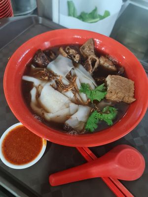 $4 Kuey Chap ~ 23/8/23  👍🏻 at 3 Treasures 三寶齋 - AMK in Northeast Singapore
