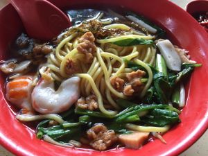 mock prawn noodle at 3 Treasures 三寶齋 - AMK in Northeast Singapore